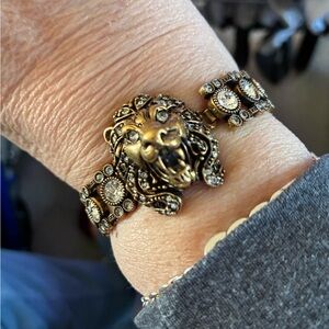 Gucci Gold Lion Head Bracelet
